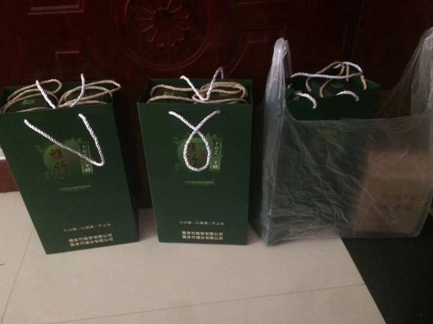 【雅泉竹酒】世界上唯一的会“呼吸”的活性鲜竹酒！
竹筒酒品牌中最好的酒！微信:1