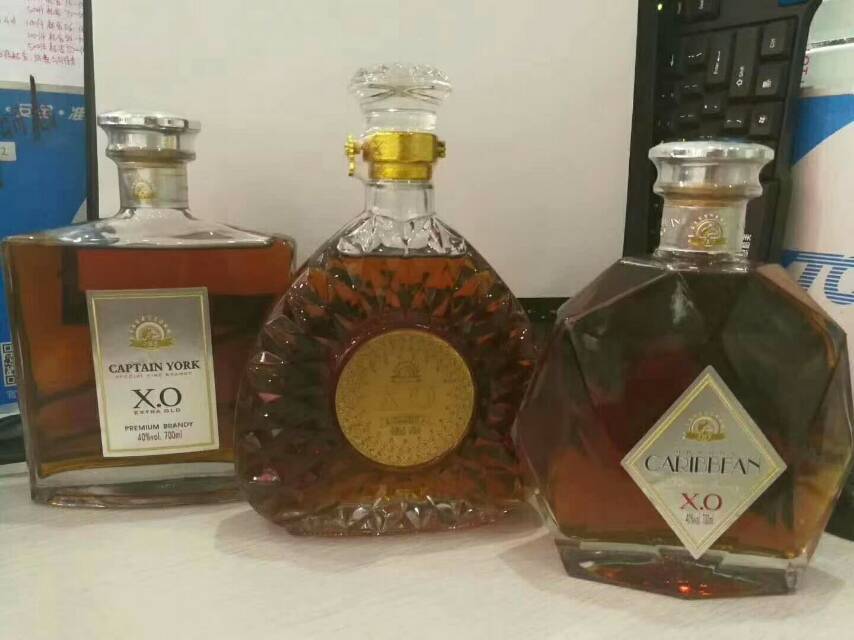 狼人谷酒业招商，寻求合作伙伴！
财富热线：15143130500微信同步