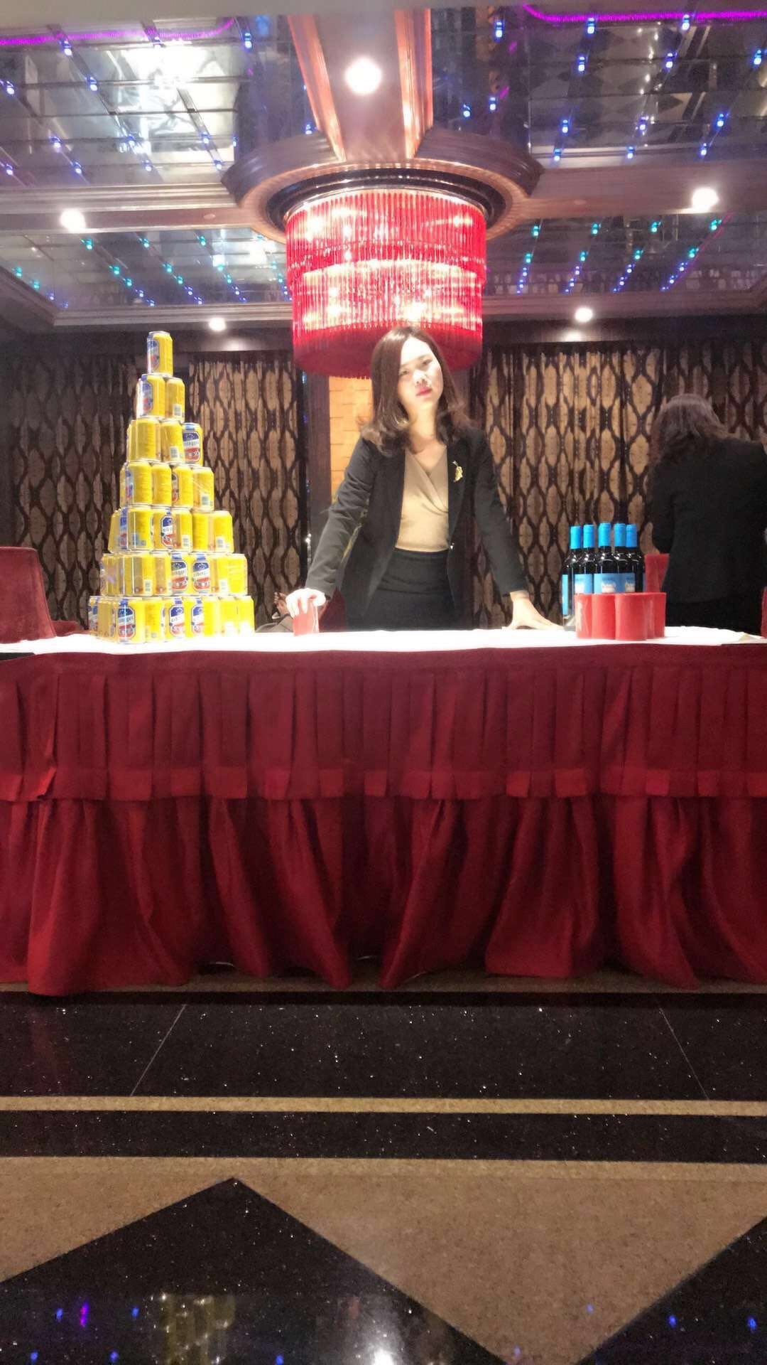 美女帅哥 美美的 帅帅的??