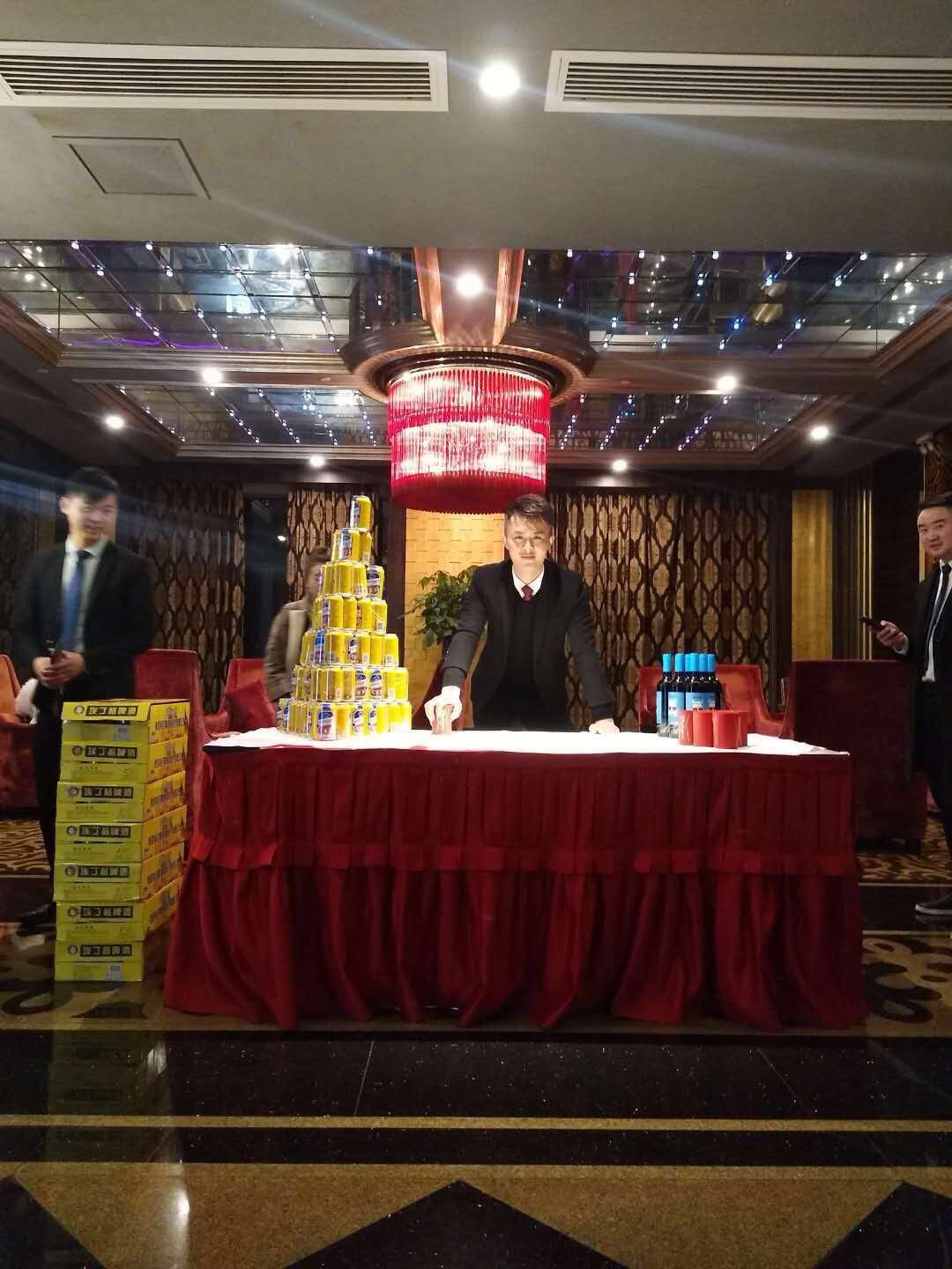 美女帅哥 美美的 帅帅的??