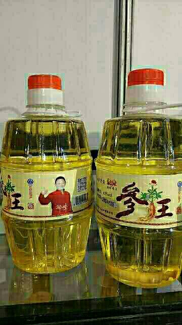 人參酒廠家，招全國空白區域經銷商。鮮參與美酒一對一絕配，每瓶窖藏美酒都有專屬的一