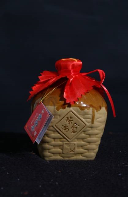 中国传奇，北方黄酒。双黄国粹黄酒，黄酒中的“XO”，35度黄酒国内开创者！双黄黄