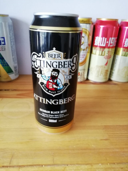 确实没有人随心所欲地活着，生命即是束缚。但我们却可以经由努力与取舍，让生活尽可能接近你想象中的模样。