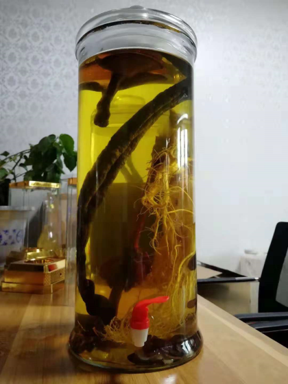玻璃罐泡酒