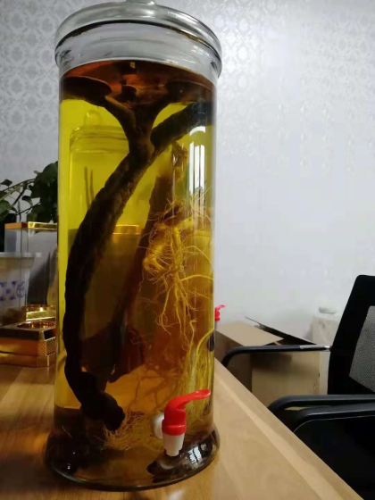 玻璃罐泡酒