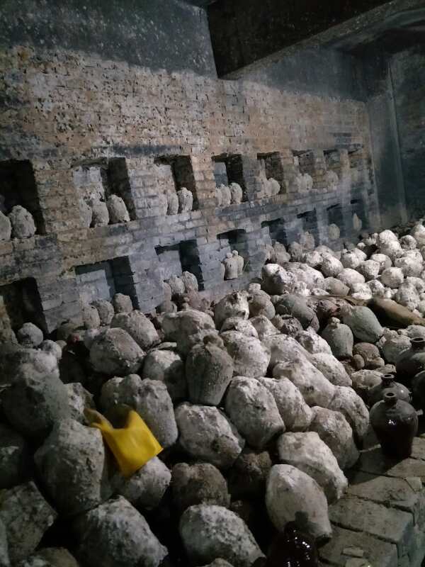 窖藏酒，纯固态发酵，可私人订制