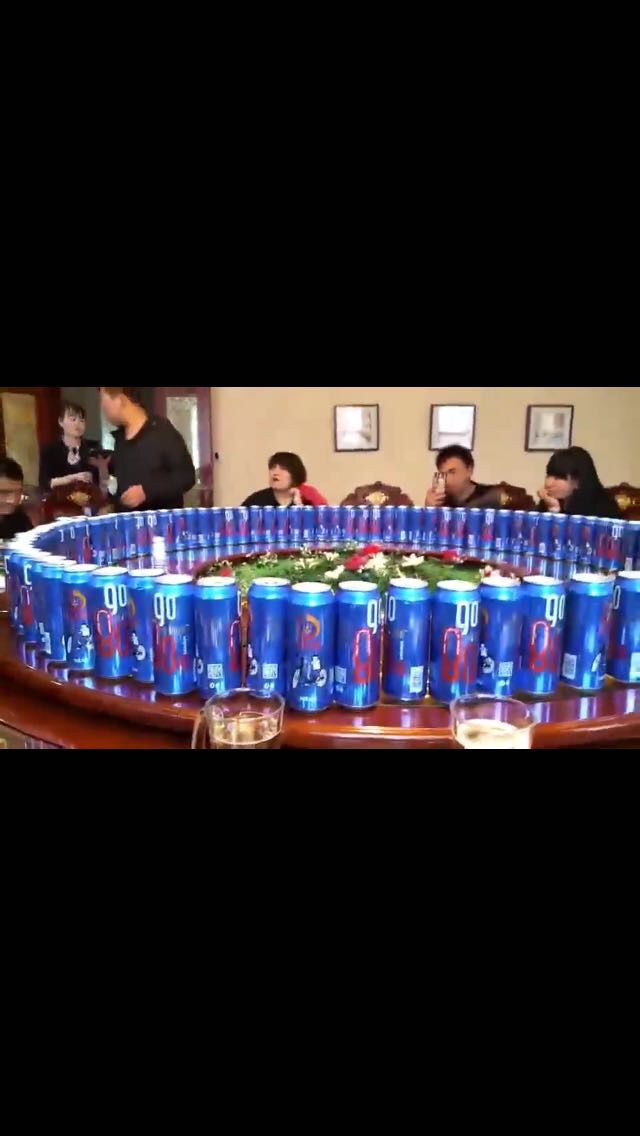 在一起，更青春，
8090後罐装啤酒