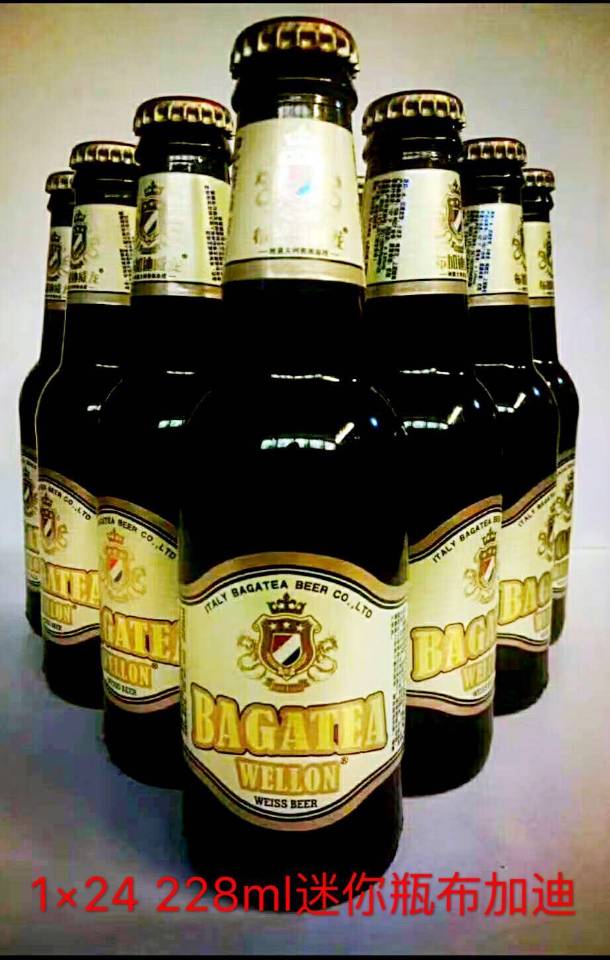 三位伟人创造不同的三个时代
毛泽东时代叫计划经济 
          ----