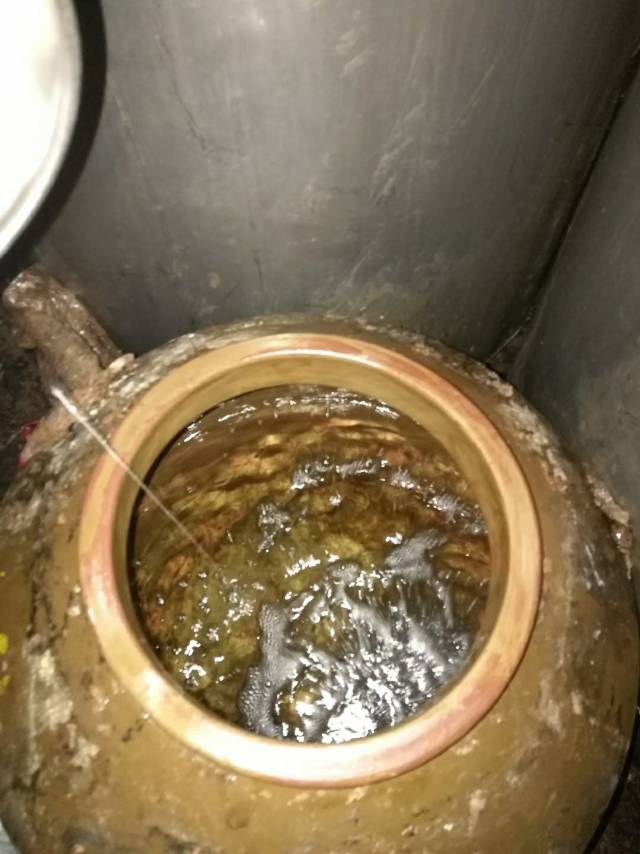 虽然酒发的少，但发了有回头客最是好，，百年開心品味人生，那里是许德富的创新，，好酒看的见。