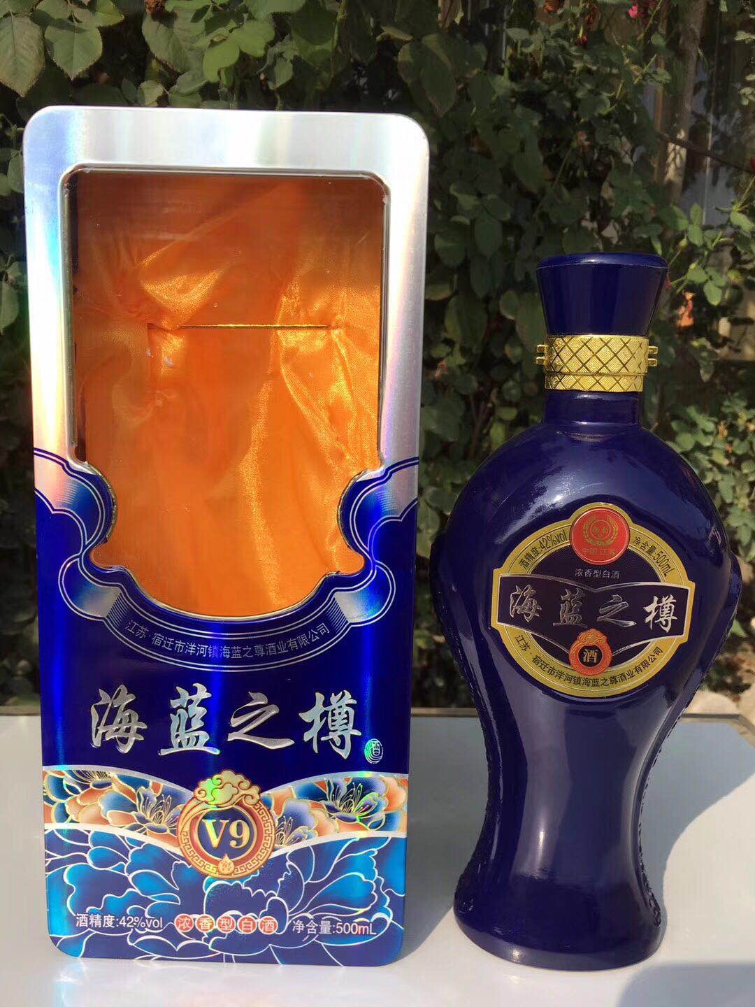 我公司白酒生產(chǎn)：洋河鎮(zhèn) 海藍(lán)之樽，藍(lán)色之夢(mèng) ，中國(guó)夢(mèng)，系列白酒。茅臺(tái)鎮(zhèn) 國(guó)醬 ，