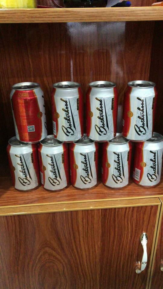 德国海态兄弟情啤酒，采用德国工业生产技术。纯粮食酿造，泡沫细腻，纯麦芽提练而成，