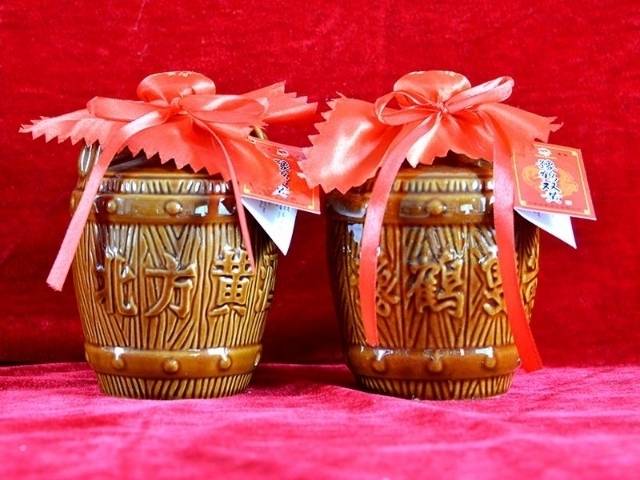 中国传奇，北方黄酒。双黄国粹黄酒，黄酒中的“XO”，35度黄酒国内开创者！双黄黄