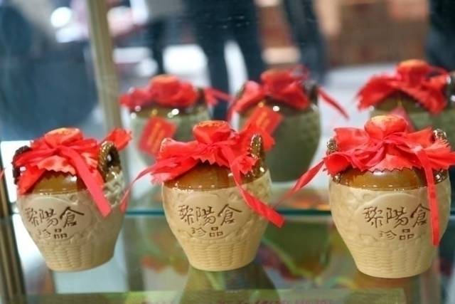 中国传奇，北方黄酒。双黄国粹黄酒，黄酒中的“XO”，35度黄酒国内开创者！双黄黄