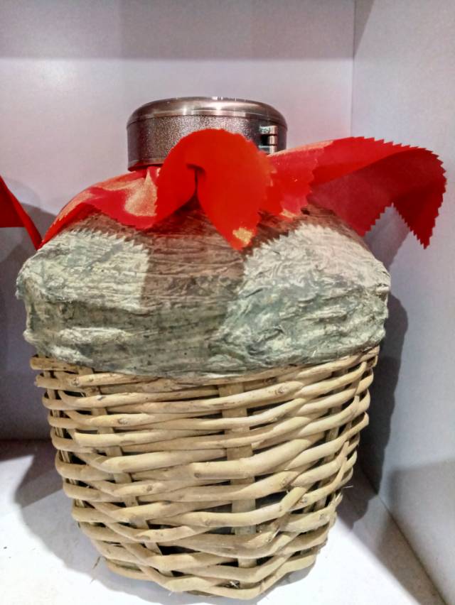 纯粮酒诚招全国代理商。招商电话18191900505