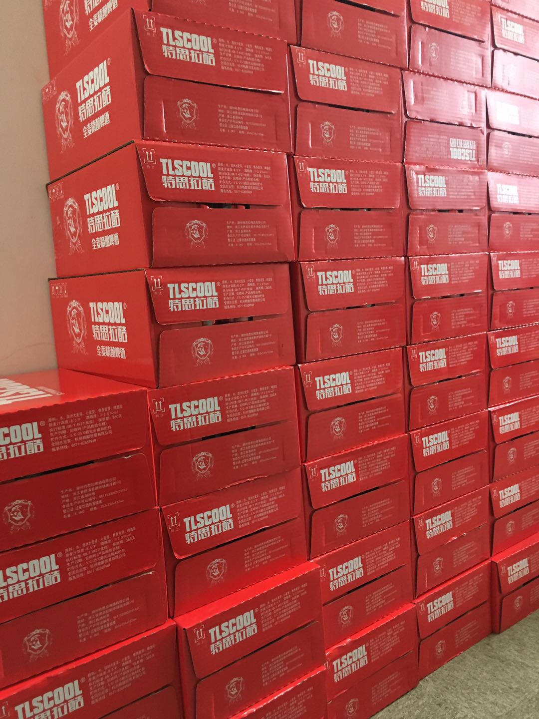 特思拉酷全麦精酿啤酒，全国招商，厂家直招，价格实惠，品质有保证，扶持力度大，招商