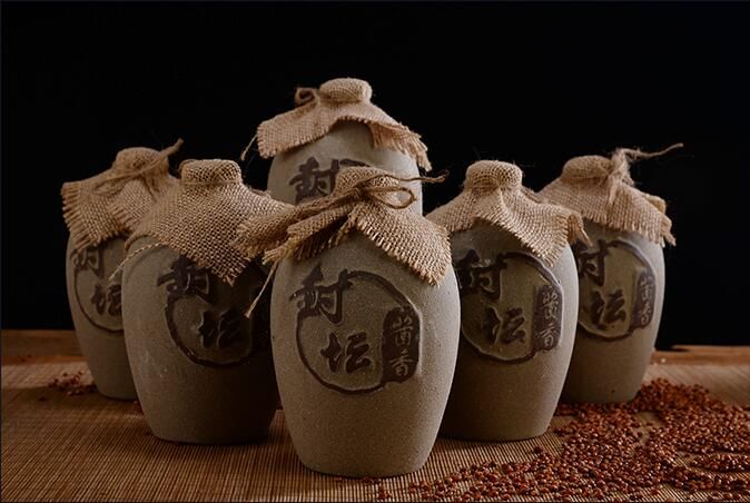 有量的朋友看过来，物美价廉，厂价一手货源，130一箱的到岸价，一箱6瓶，一斤装一