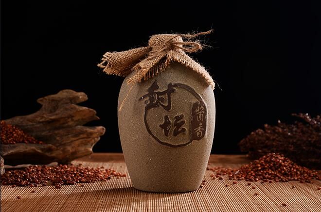 有量的朋友看过来，物美价廉，厂价一手货源，130一箱的到岸价，一箱6瓶，一斤装一