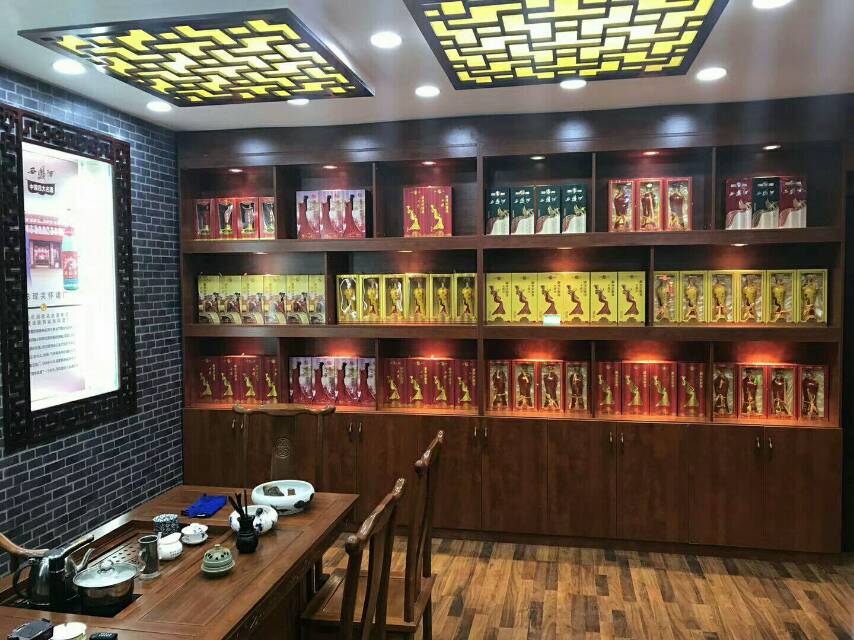 西凤酒贵妃醉酒，中国四大名酒之一，高度纯粮酿造