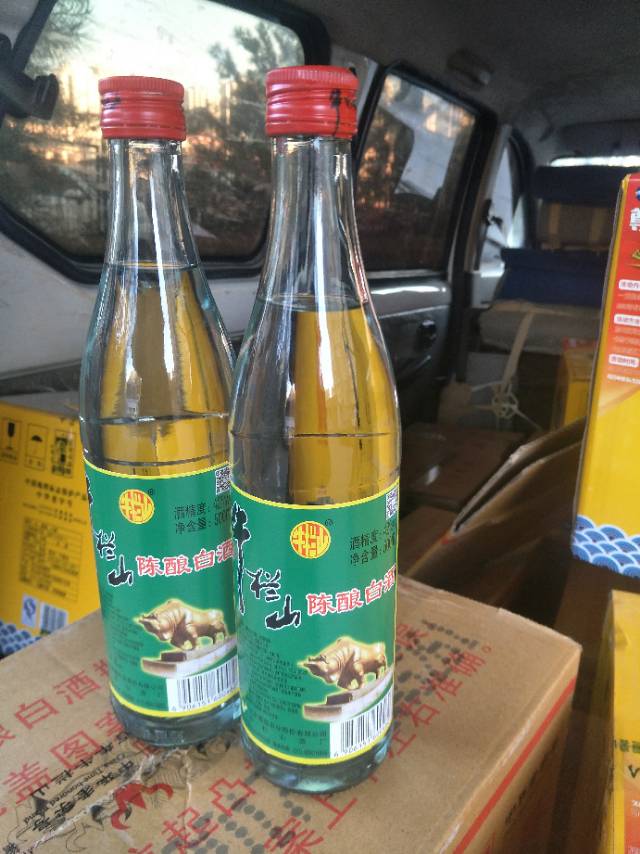     牛栏山42度陈酿瓶颈激光码！口感质量绝对没问题！牛栏山42度陈酿100箱