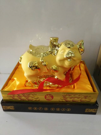 高端禮品酒，招財豬