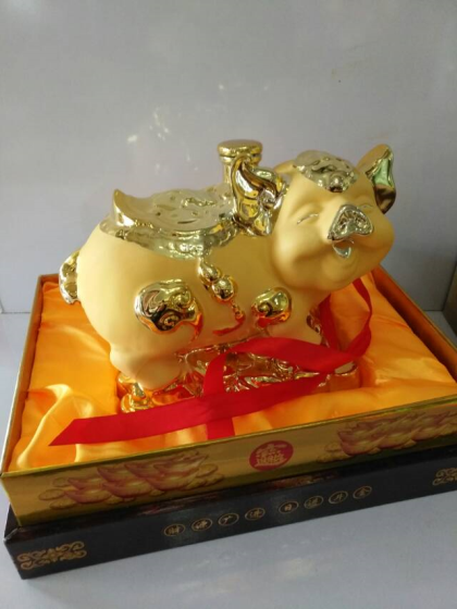 高端禮品酒，招財豬