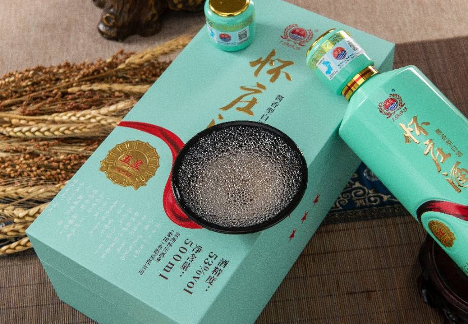 懷莊酒廠面向全國(guó)各地老板招商代理，定制貼牌