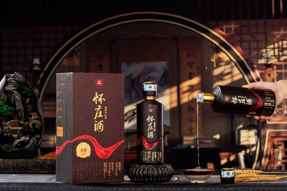 懷莊酒廠面向全國(guó)各地老板招商代理，定制貼牌